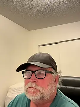 Snapshot of Drummajor chatting on November 12, 2025, 1:39 am Drummajor online show from November 12, 2025, 1:39 am