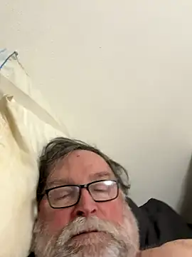 Snapshot of Drummajor chatting on November 20, 2025, 1:39 am Drummajor online show from November 20, 2025, 1:39 am