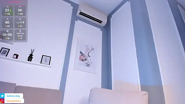 EnriqueBarberry online show from December 9, 2024, 6:23 am