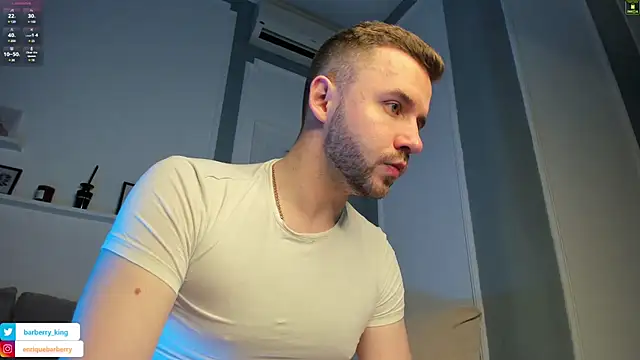 EnriqueBarberry online show from December 16, 2024, 6:21 am