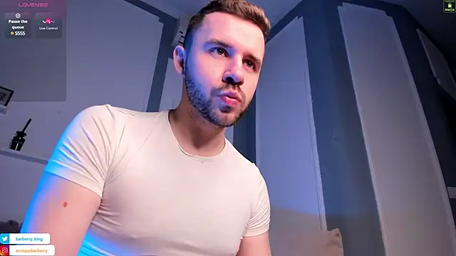 EnriqueBarberry online show from December 18, 2024, 6:21 am