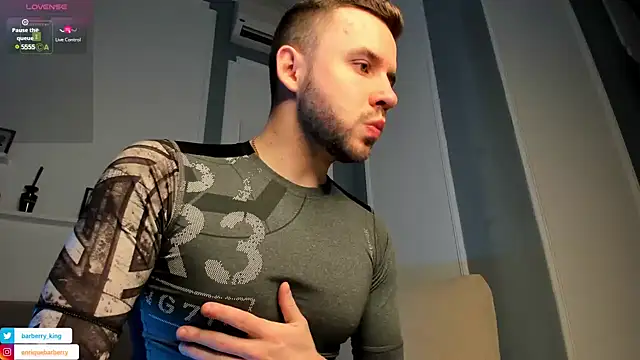 EnriqueBarberry online show from January 12, 2025, 6:17 am