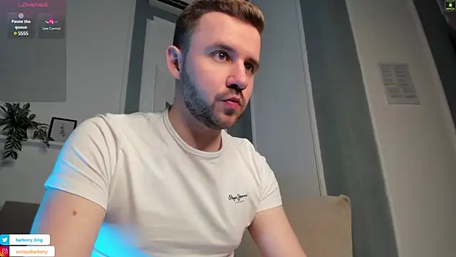 EnriqueBarberry online show from March 16, 2025, 6:20 am