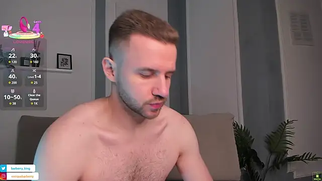 Snapshot of EnriqueBarberry chatting on February 8, 2026, 6:39 am EnriqueBarberry online show from February 8, 2026, 6:39 am