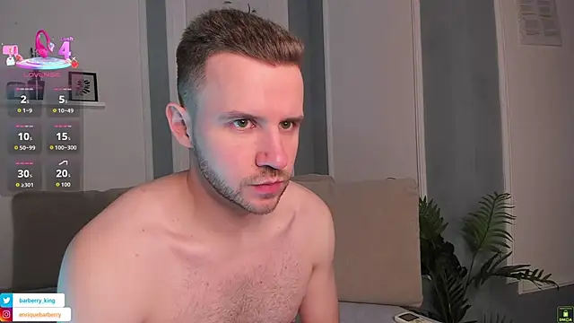 Snapshot of EnriqueBarberry chatting on February 13, 2026, 6:31 am EnriqueBarberry online show from February 13, 2026, 6:31 am