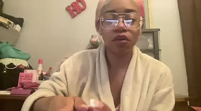 MommyConfident online show from March 2, 2025, 8:40 pm