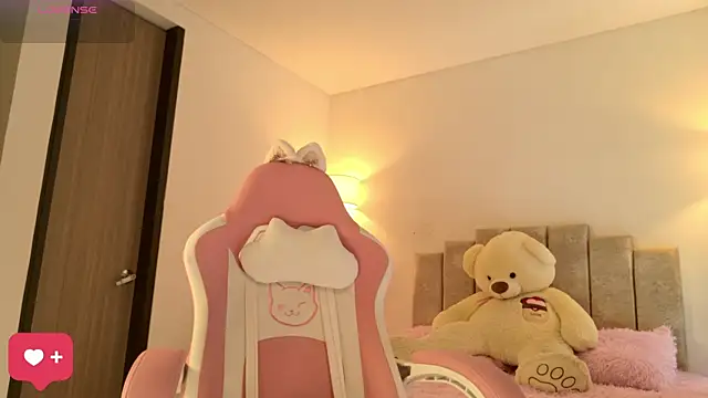 Snapshot of KaylaCollinsX chatting on September 22, 2025, 5:59 pm KaylaCollinsX online show from September 22, 2025, 5:59 pm