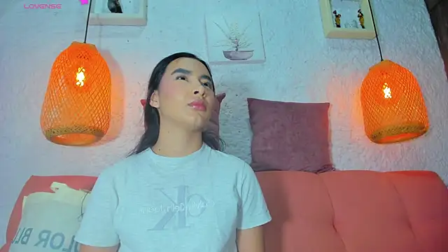 emiily s online show from October 18, 2025, 12:06 pm