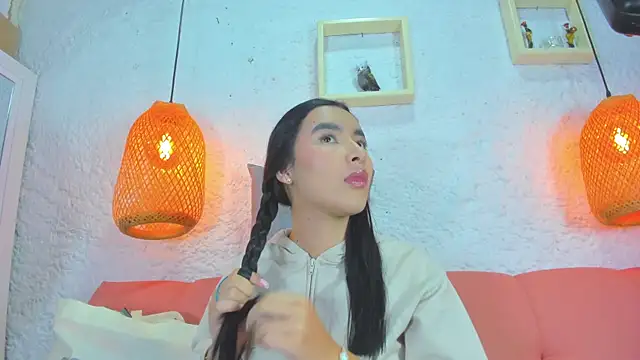 emiily s online show from November 7, 2025, 12:05 pm