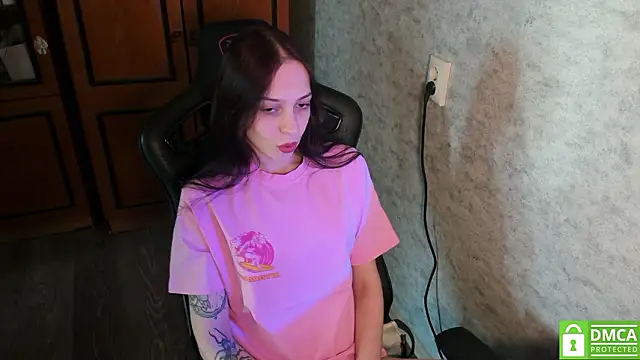 Snapshot of Rachel_Sharp chatting on March 10, 2026, 11:26 am Rachel Sharp online show from March 10, 2026, 11:26 am