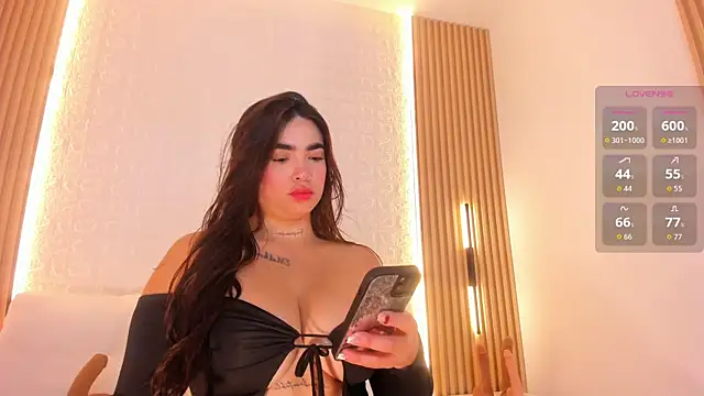 Snapshot of alyssa_vargas chatting on February 26, 2026, 6:23 am alyssa vargas online show from February 26, 2026, 6:23 am