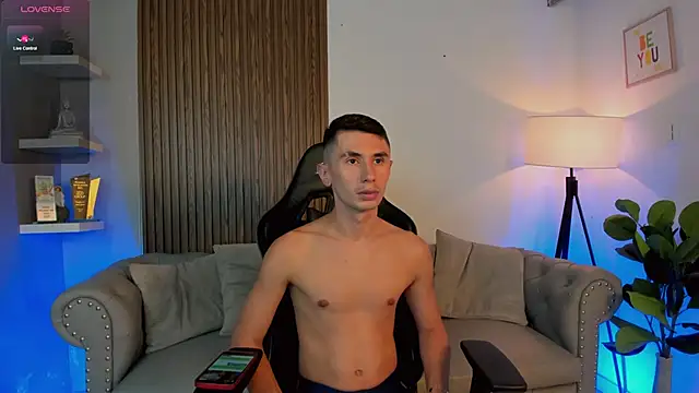 Jotastevensxx online show from September 22, 2025, 7:49 pm