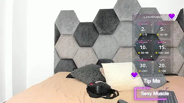 AmberAdams  online show from February 27, 2025, 1:17 pm