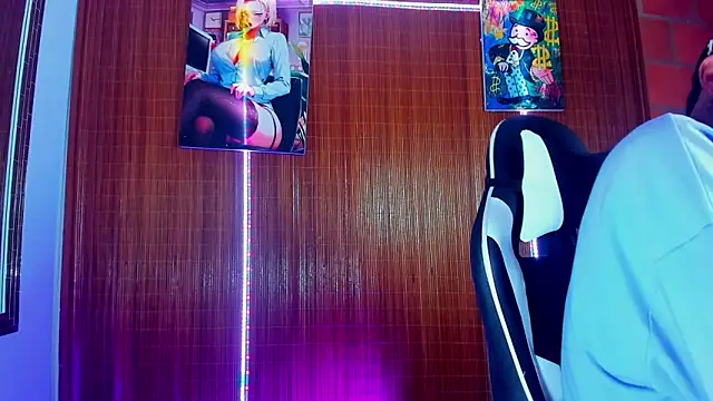 Snapshot of Liam_lee chatting on February 1, 2026, 9:35 pm Liam lee online show from February 1, 2026, 9:35 pm