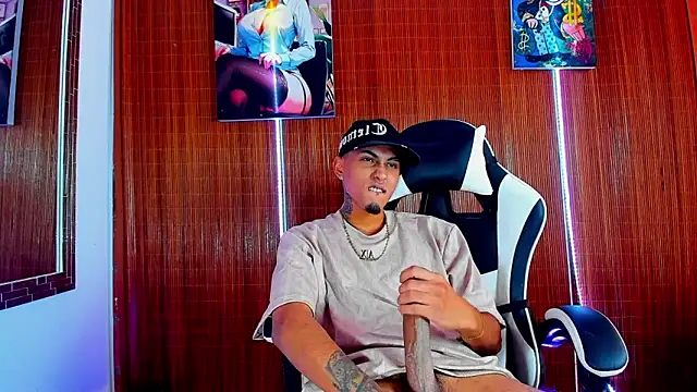 Snapshot of Liam_lee chatting on February 17, 2026, 3:19 pm Liam lee online show from February 17, 2026, 3:19 pm