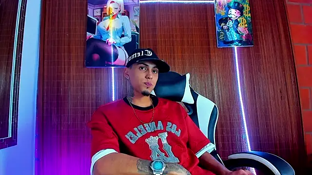 Snapshot of Liam_lee chatting on February 21, 2026, 9:05 pm Liam lee online show from February 21, 2026, 9:05 pm