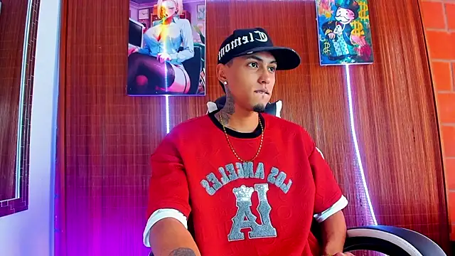 Snapshot of Liam_lee chatting on February 22, 2026, 3:43 pm Liam lee online show from February 22, 2026, 3:43 pm