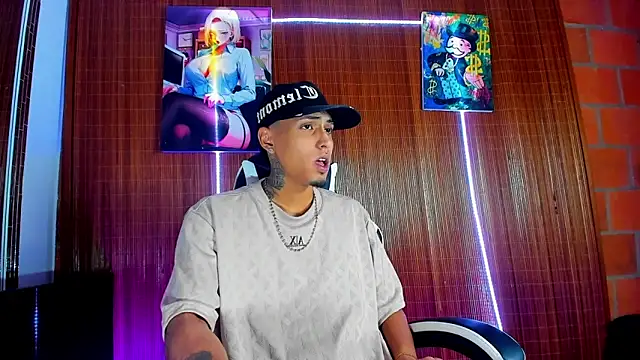 Snapshot of Liam_lee chatting on February 27, 2026, 12:10 am Liam lee online show from February 27, 2026, 12:10 am