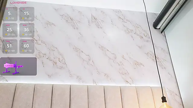 Snapshot of Annyy_Rosse chatting on February 8, 2026, 5:44 am Annyy Rosse online show from February 8, 2026, 5:44 am