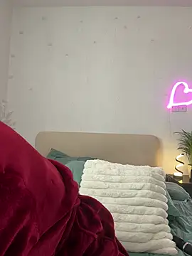 haileyhope  online show from February 7, 2026, 1:15 pm