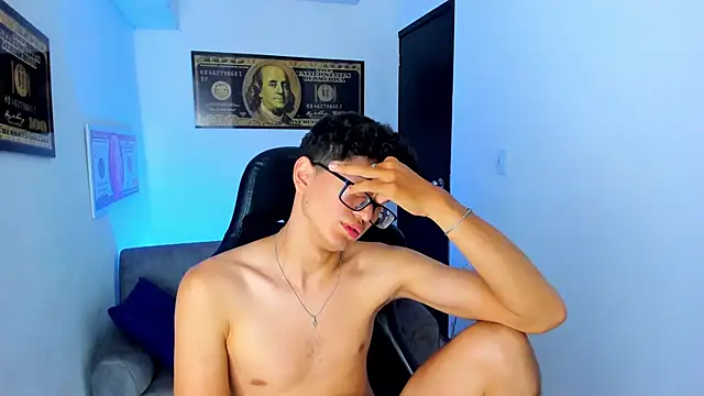 Snapshot of TylerWhite_ chatting on February 28, 2025, 9:15 am TylerWhite online show from February 28, 2025, 9:15 am