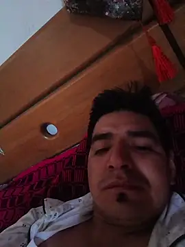 latino17 online show from March 22, 2026, 12:52 pm