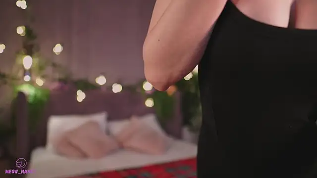 Snapshot of Meow_Nancy chatting on December 12, 2024, 9:08 am Meow Nancy online show from December 12, 2024, 9:08 am