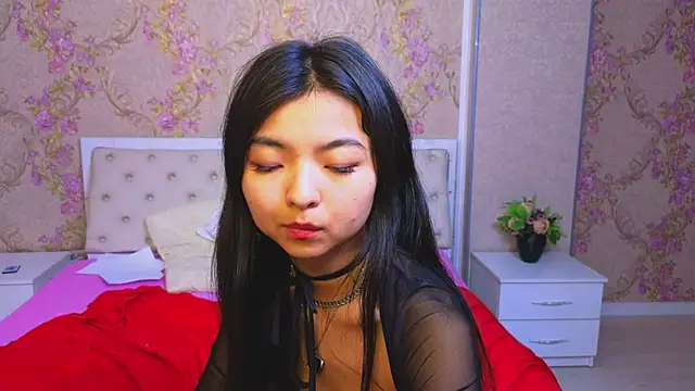 Snapshot of Shy_Kira chatting on January 30, 2025, 6:43 pm Shy Kira online show from January 30, 2025, 6:43 pm