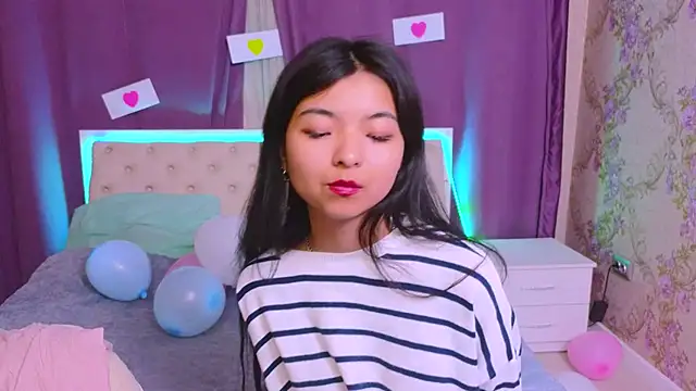 Snapshot of Shy_Kira chatting on February 11, 2025, 3:40 pm Shy Kira online show from February 11, 2025, 3:40 pm