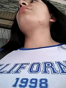 Nathalia-001 online show from February 18, 2025, 2:38 pm