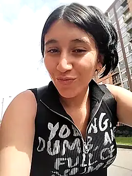 Nathalia-001 online show from March 18, 2025, 2:37 pm