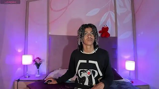 Maxim-Walker online show from February 8, 2025, 2:47 am