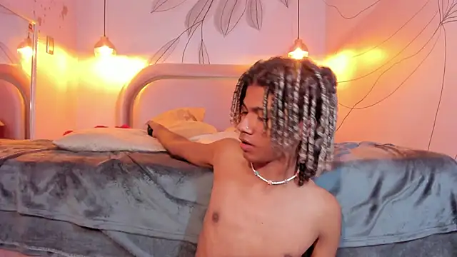 Maxim-Walker online show from February 12, 2025, 6:08 am