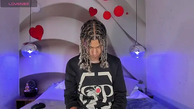 Maxim-Walker online show from February 18, 2025, 3:31 am