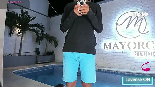 Maxim-Walker online show from October 10, 2025, 6:12 am