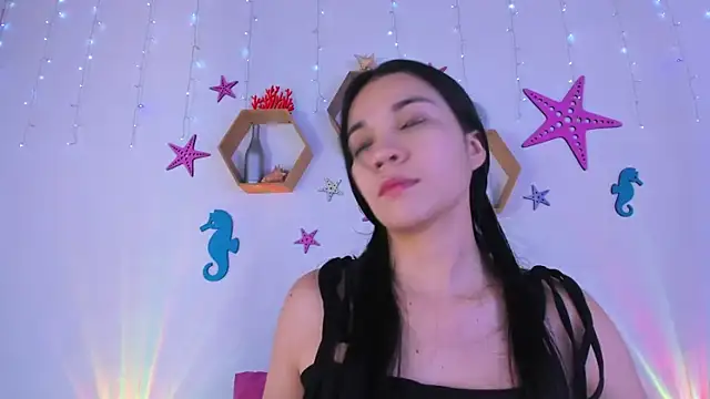 Emiily Parkerr online show from November 8, 2025, 2:56 am