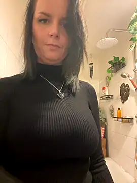 Snapshot of Off__Melonenmandy chatting on November 28, 2025, 7:38 pm Off Melonenmandy online show from November 28, 2025, 7:38 pm