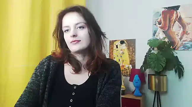 Snapshot of juicyNadine chatting on December 16, 2024, 9:24 am juicyNadine online show from December 16, 2024, 9:24 am