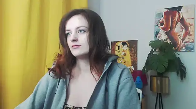 Snapshot of juicyNadine chatting on December 18, 2024, 6:21 am juicyNadine online show from December 18, 2024, 6:21 am