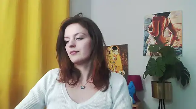 Snapshot of juicyNadine chatting on January 3, 2025, 12:30 pm juicyNadine online show from January 3, 2025, 12:30 pm