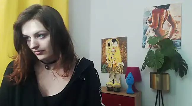 Snapshot of juicyNadine chatting on January 6, 2025, 9:30 am juicyNadine online show from January 6, 2025, 9:30 am