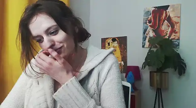 Snapshot of juicyNadine chatting on January 8, 2025, 9:21 am juicyNadine online show from January 8, 2025, 9:21 am