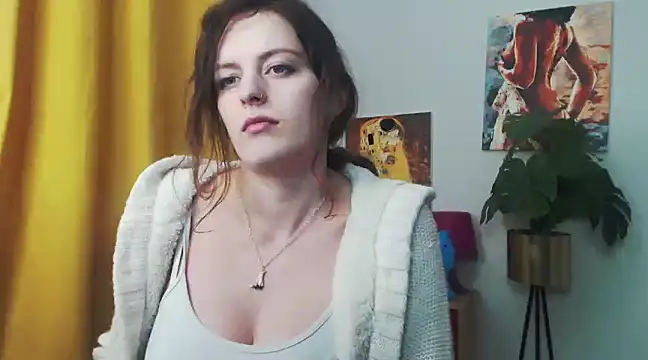 Snapshot of juicyNadine chatting on January 8, 2025, 12:26 pm juicyNadine online show from January 8, 2025, 12:26 pm