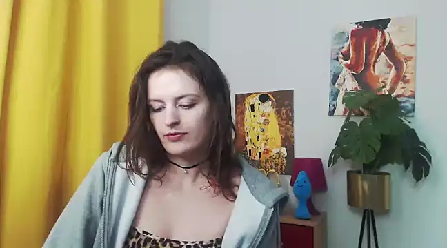 Snapshot of juicyNadine chatting on January 10, 2025, 9:23 am juicyNadine online show from January 10, 2025, 9:23 am