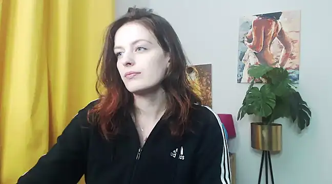 Snapshot of juicyNadine chatting on January 13, 2025, 6:16 am juicyNadine online show from January 13, 2025, 6:16 am