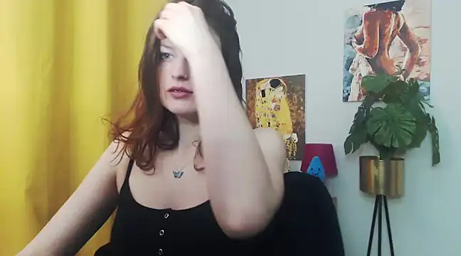 Snapshot of juicyNadine chatting on January 15, 2025, 6:22 am juicyNadine online show from January 15, 2025, 6:22 am