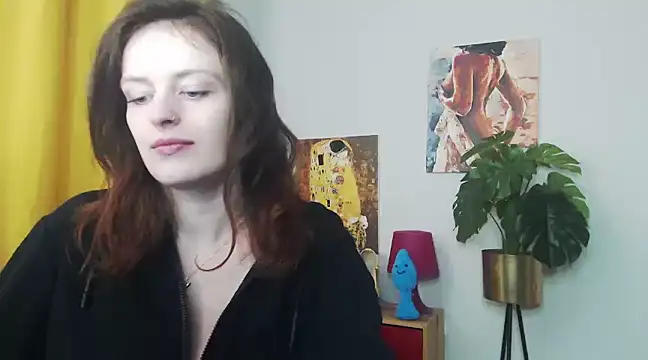 Snapshot of juicyNadine chatting on January 22, 2025, 6:20 am juicyNadine online show from January 22, 2025, 6:20 am