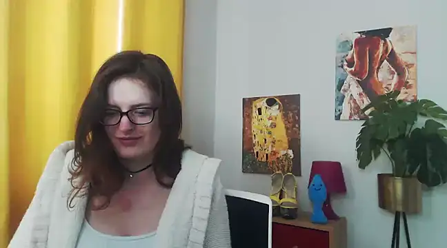 Snapshot of juicyNadine chatting on January 24, 2025, 12:41 pm juicyNadine online show from January 24, 2025, 12:41 pm