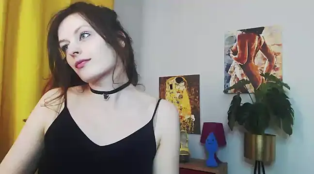 Snapshot of juicyNadine chatting on February 5, 2025, 9:25 am juicyNadine online show from February 5, 2025, 9:25 am