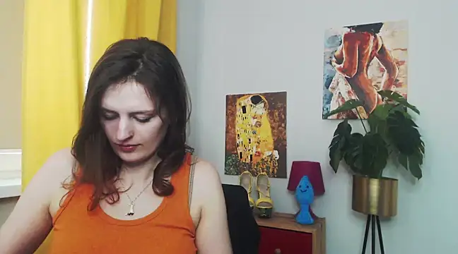 Snapshot of juicyNadine chatting on February 6, 2025, 12:16 pm juicyNadine online show from February 6, 2025, 12:16 pm